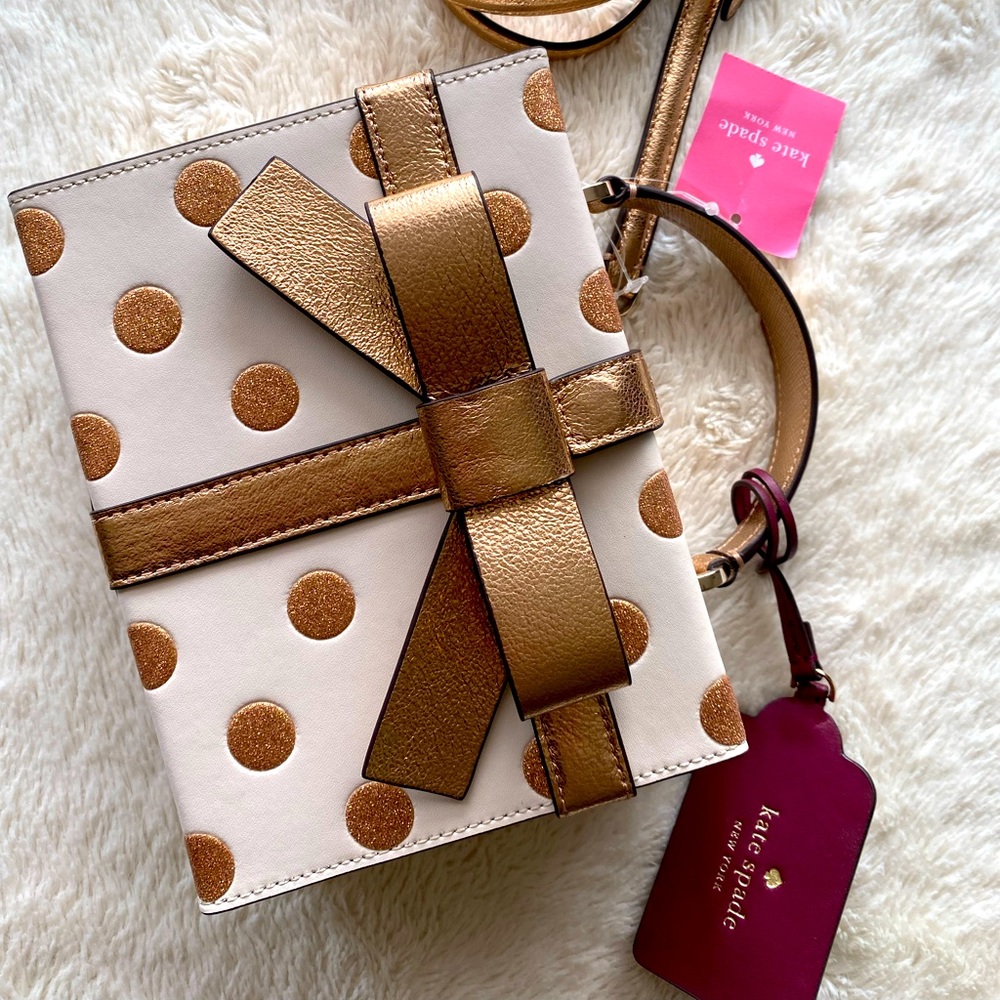 Kate Spade Wrapping Party Glitter Gift Box Crossbody NWT